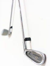 Load image into Gallery viewer, Narrow Crossed Golf Club Wall Mount