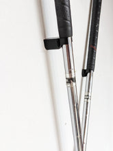 Load image into Gallery viewer, Narrow Crossed Golf Club Wall Mount